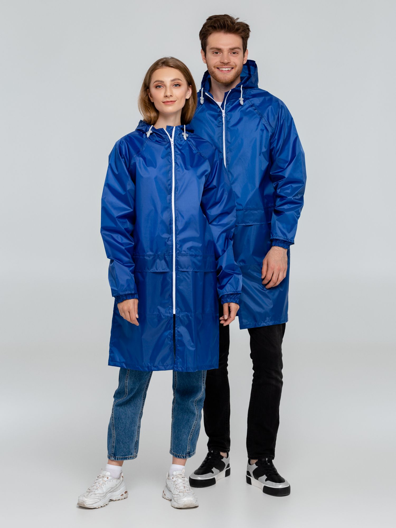 Плащ-дождевик ярко-синий