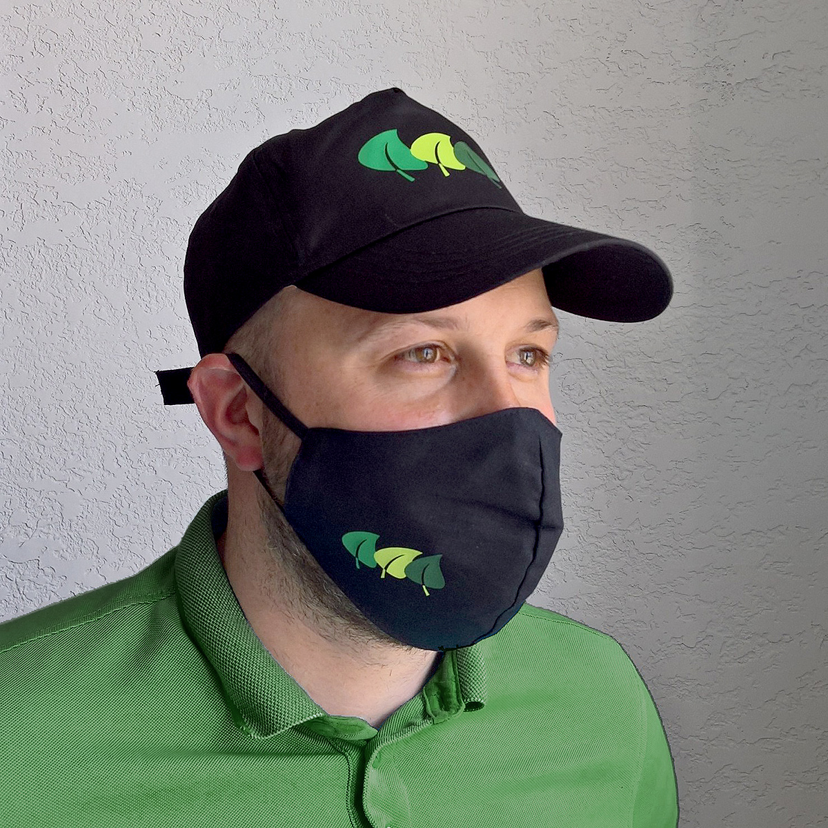 брендированная бейсболка