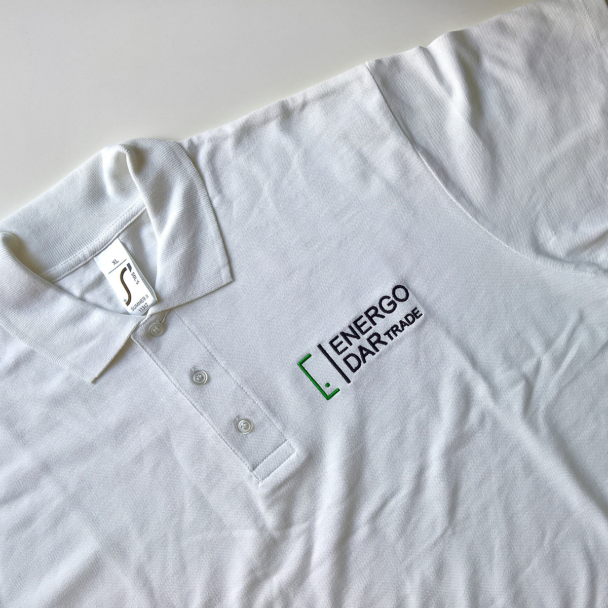 поло с вышивкой