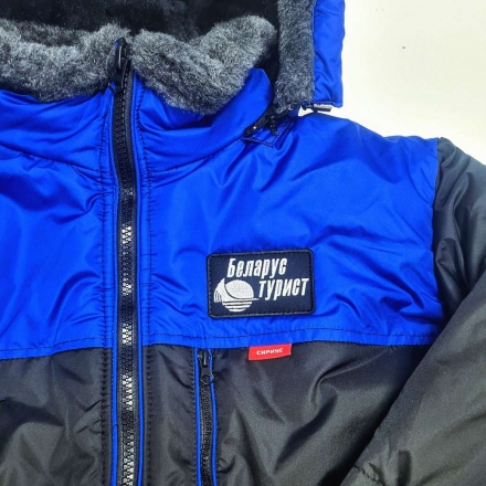 куртка с логотипом