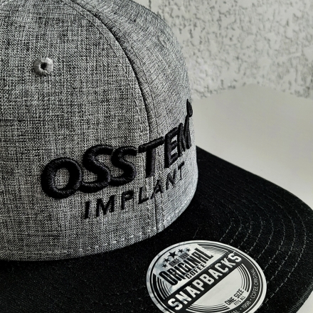 вышивка логотипа