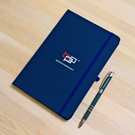 блокнот для записей и ручка металлическая в наборе